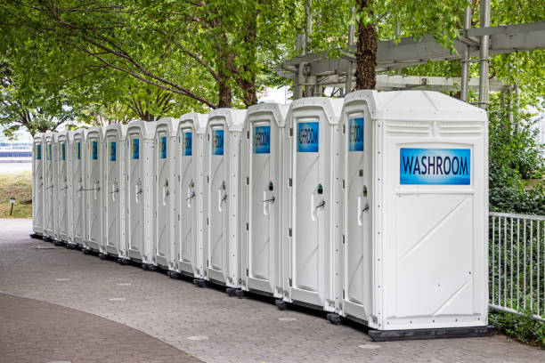 Portable bathroom rental in Sweetwater, FL